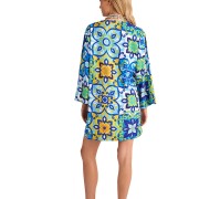 'BLUE TILES' ΚΟΝΤΟ ΦΟΡΕΜΑ/ΚΑΦΤΑΝΙ ΜΕ 'V' ΛΑΙΜΟΚΟΨΗ ΚΑΙ ΤΥΠΩΜΑ 